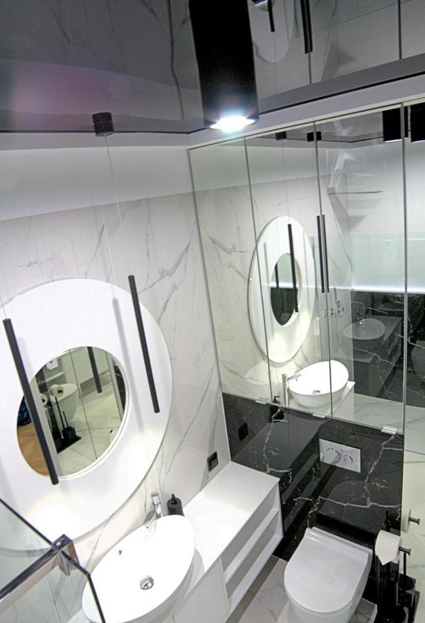 Blue Velvet Premium Apartments III Торунь Экстерьер фото